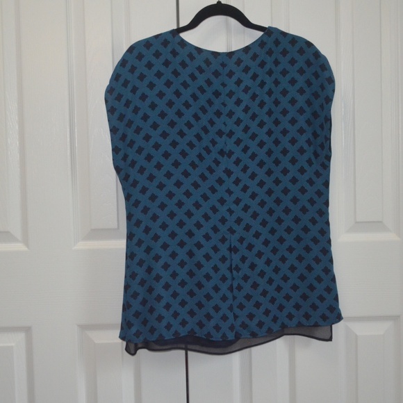 Cabi Style #3274 Pacific Blue Foulard Top - Picture 3 of 5